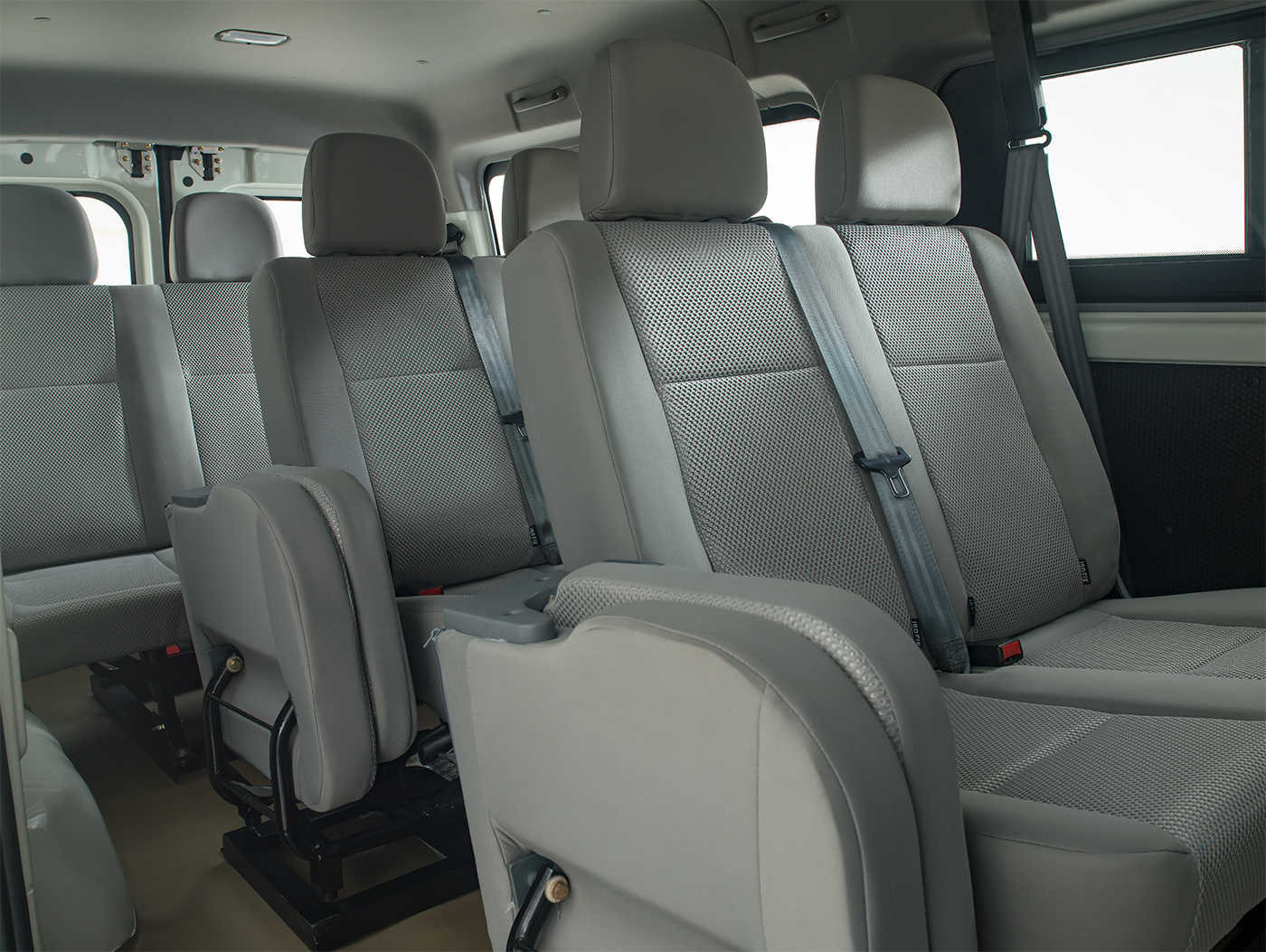 VAN-DONGFENG-INTERIOR-4